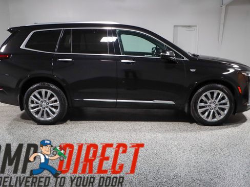 Used 2022 Cadillac XT6 Premium Luxury image 6