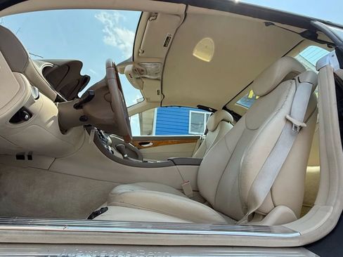 Used 2007 Mercedes-Benz SL 550 image 9