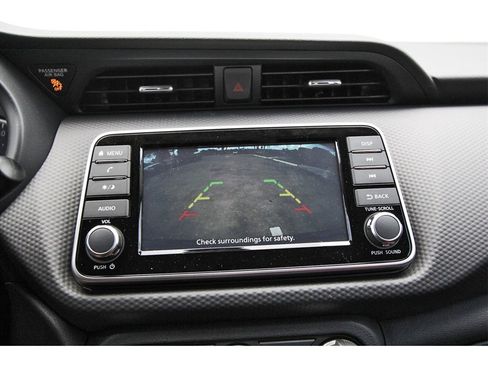 New 2025 Nissan Kicks Play S image 18