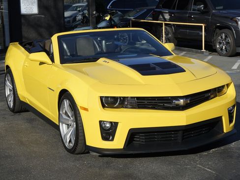 Used 2013 Chevrolet Camaro ZL1 RWD image 6