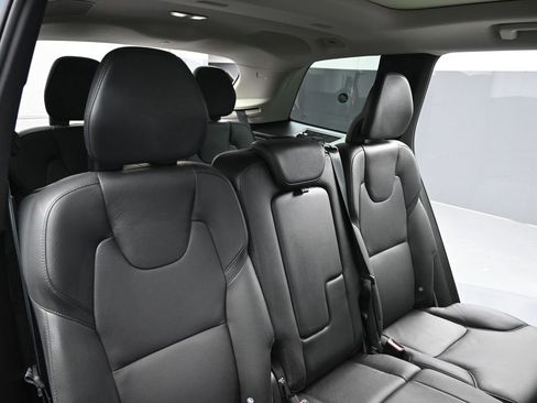 Used 2023 Volvo XC90 T8 Plus w/ Protection Package Premier image 15