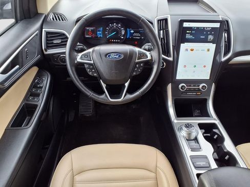 Used 2022 Ford Edge SEL w/ Convenience Package image 11