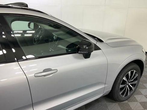 New 2025 Volvo XC60 B5 Core w/ Protection Package Premier image 10