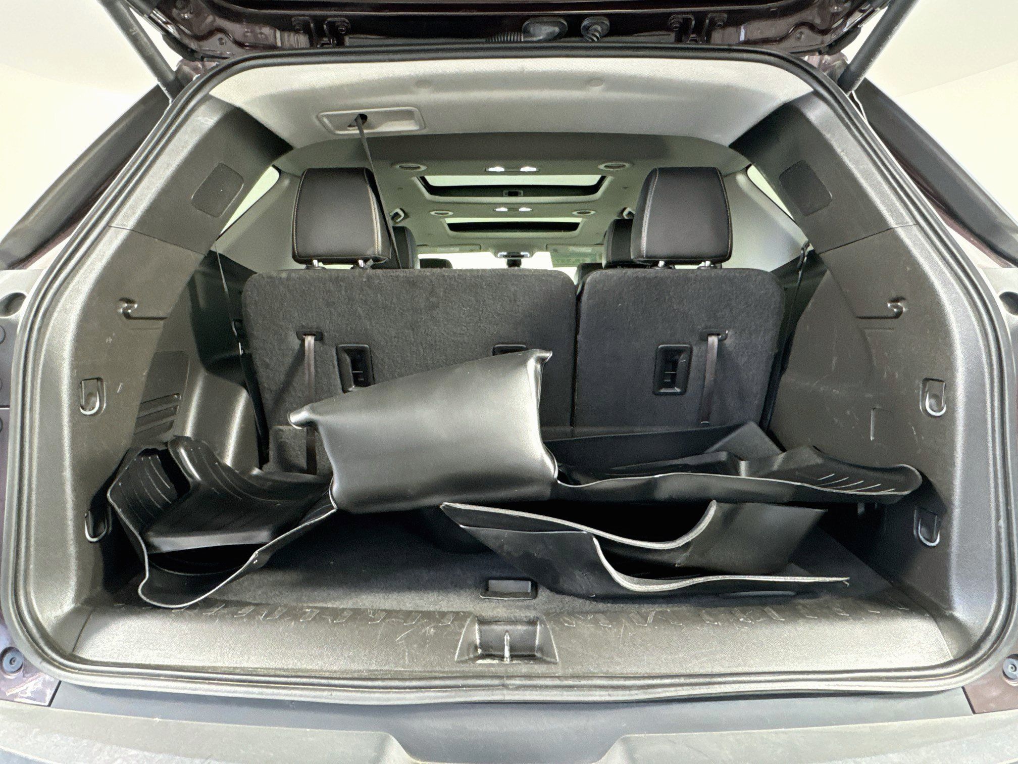 Used 2019 Chevrolet Traverse LT w/ LT Premium Package AWD/4WD image 29