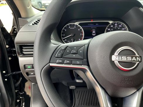 Certified 2025 Nissan Sentra SV FWD image 13