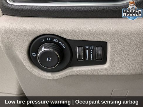 Used 2022 Chrysler Pacifica Limited image 27