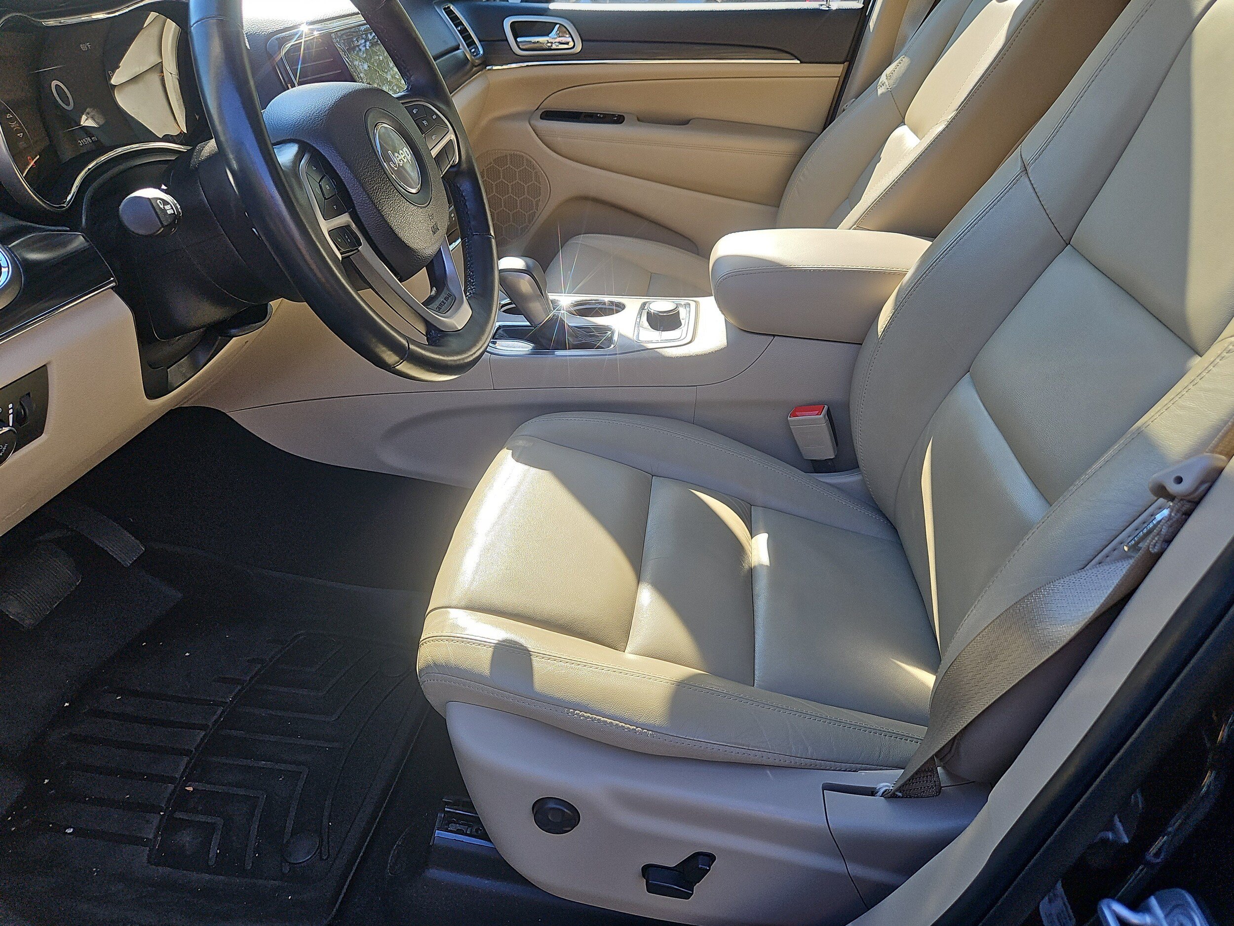 Used 2021 Jeep Grand Cherokee Limited AWD/4WD image 35