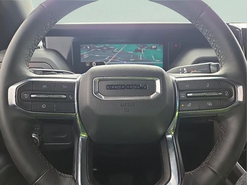 Certified 2025 GMC Yukon Denali image 24