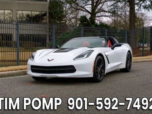 Used 2015 Chevrolet Corvette Stingray Coupe w/ 2LT Preferred Equipment Group image 2