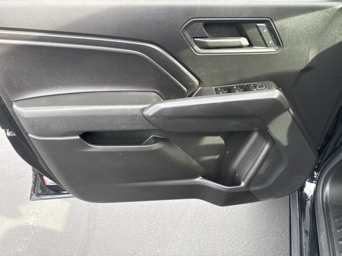 Used 2023 Chevrolet Colorado Trail Boss w/ Technology Package AWD/4WD image 15