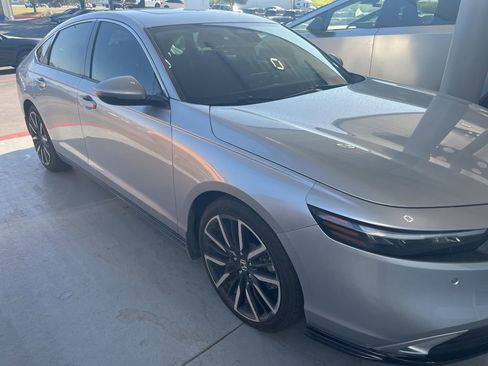 Certified 2024 Honda Accord Touring image 3