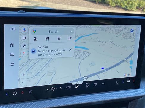 Certified 2025 Ford Explorer Platinum w/ Ultimate Package image 15