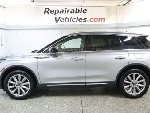 Used 2022 Lincoln Corsair AWD w/ Premium Package image 1