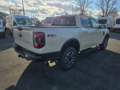 New 2025 Ford Ranger Lariat w/ FX4 Off-Road Package image 5