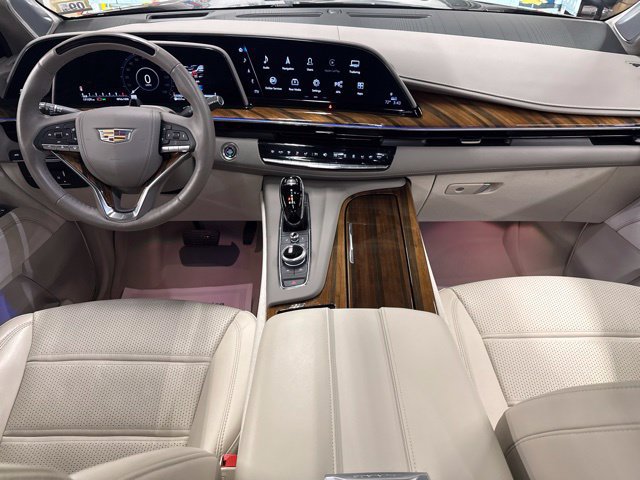 Certified 2024 Cadillac Escalade ESV Sport Platinum w/ LPO, ONYX Package AWD/4WD image 23