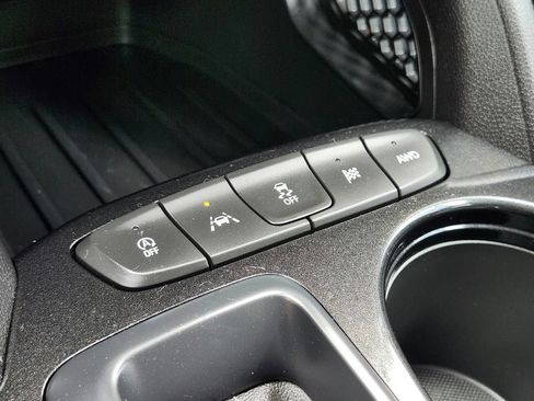 Used 2022 Chevrolet TrailBlazer LT w/ Convenience Package AWD/4WD image 23