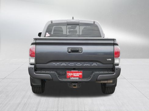 Used 2021 Toyota Tacoma TRD Sport w/ TRD Premium Sport Package AWD/4WD image 6
