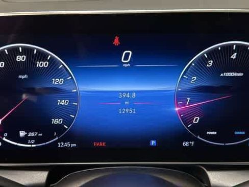 Used 2023 Mercedes-Benz GLC 300 4MATIC image 19