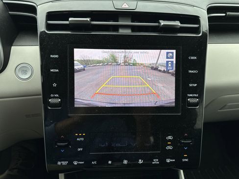 Used 2022 Hyundai Tucson Blue AWD/4WD image 26