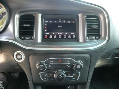 Used 2019 Dodge Charger SXT w/ Blacktop Package RWD image 20
