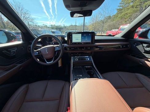 New 2026 Lincoln Aviator Reserve w/ Jet Appearance Package image 11