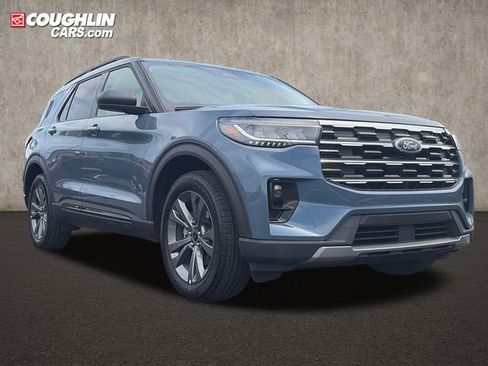 New 2026 Ford Explorer Active w/ Active Comfort Package AWD/4WD image 1