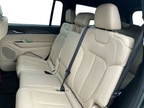Used 2023 Jeep Grand Cherokee L Limited image 14