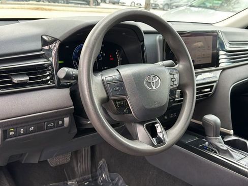 Certified 2025 Toyota Camry LE FWD image 22