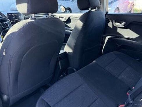Used 2022 Kia Rio S image 22