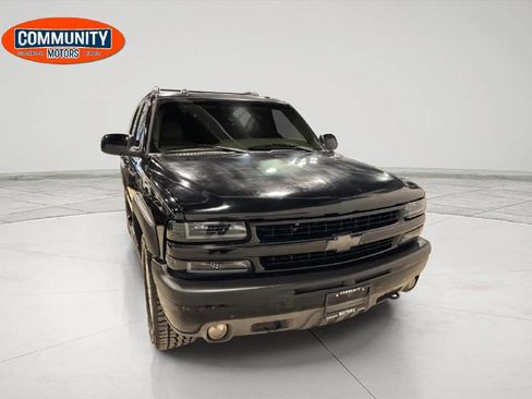 Used 2005 Chevrolet Tahoe Z71 w/ Preferred Equipment Group AWD/4WD image 11