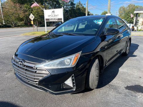 Used 2020 Hyundai Elantra Value Edition w/ Cargo Package (C1) image 3