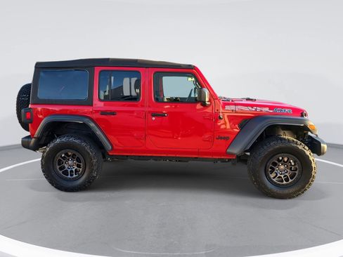 Used 2023 Jeep Wrangler Unlimited Sport w/ Xtreme 35 Tire Package image 4