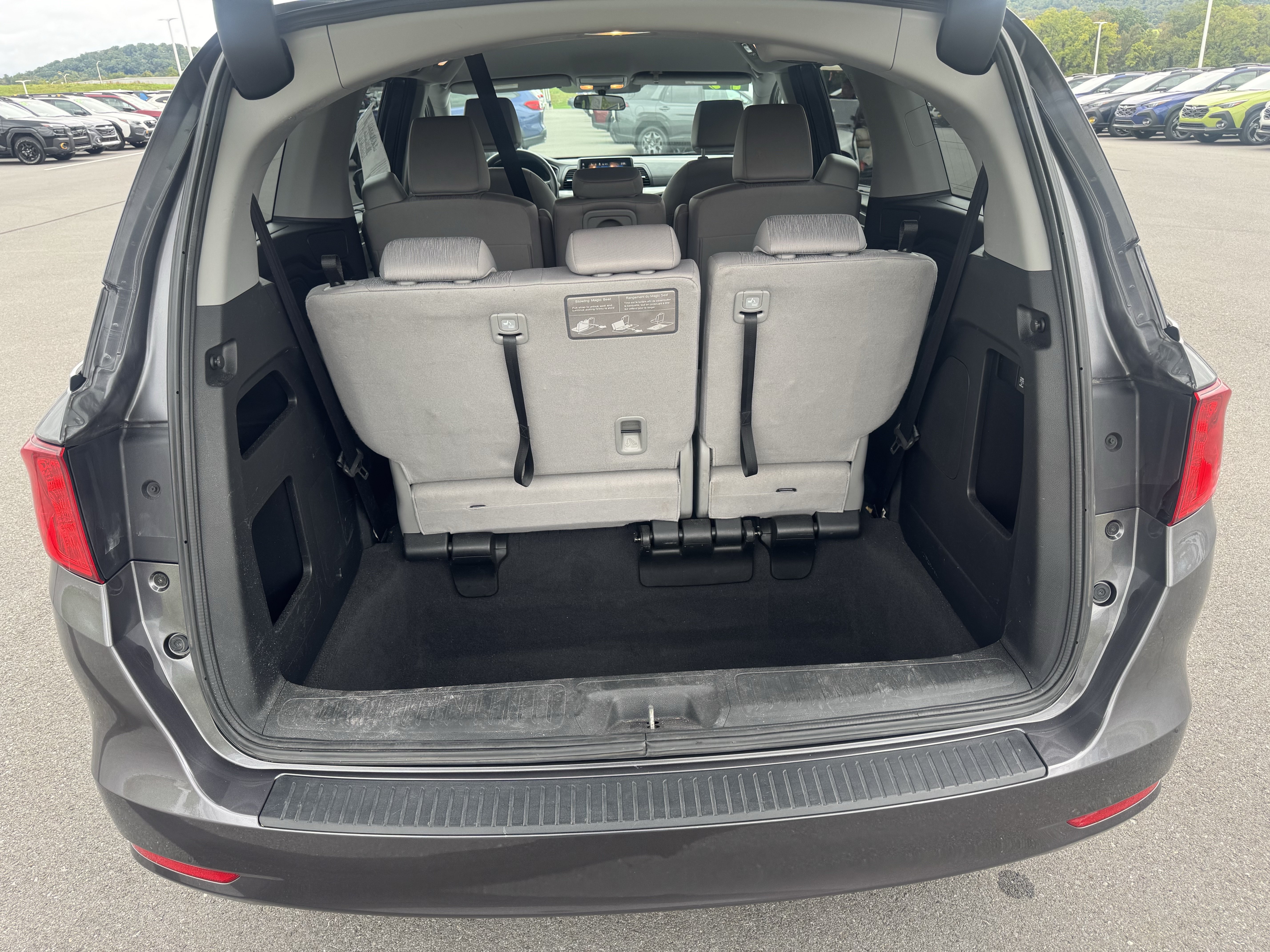 Used 2019 Honda Odyssey EX image 5