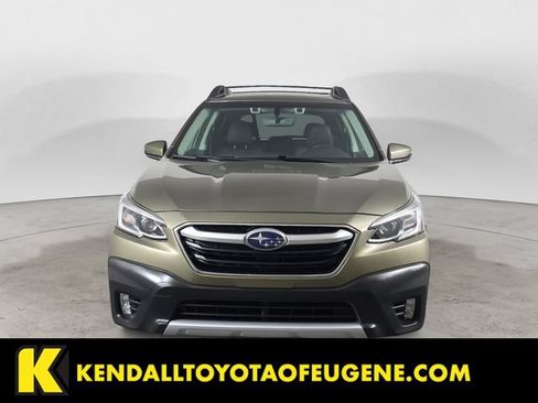 Used 2022 Subaru Outback Limited AWD/4WD image 2