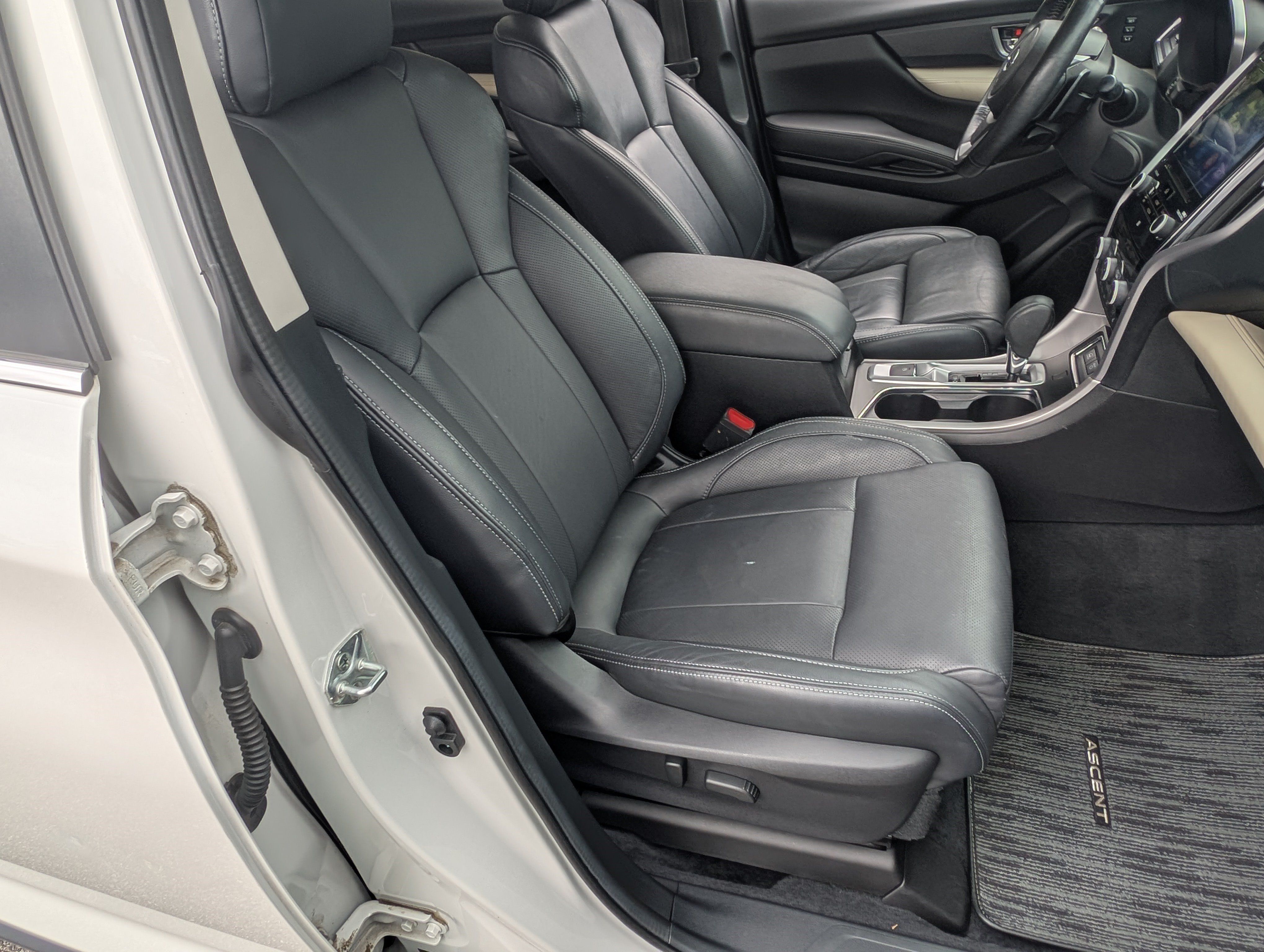 Used 2022 Subaru Ascent Limited AWD/4WD image 21