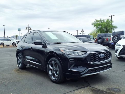 Certified 2024 Ford Escape ST-Line w/ Tech Pack #1 image 8