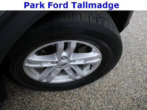 Used 2022 Ford Explorer XLT w/ Equipment Group 202A image 29