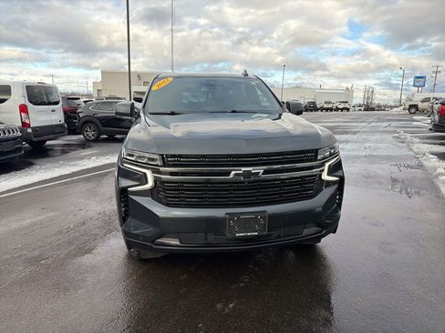 Used 2022 Chevrolet Suburban RST w/ Luxury Package image 3