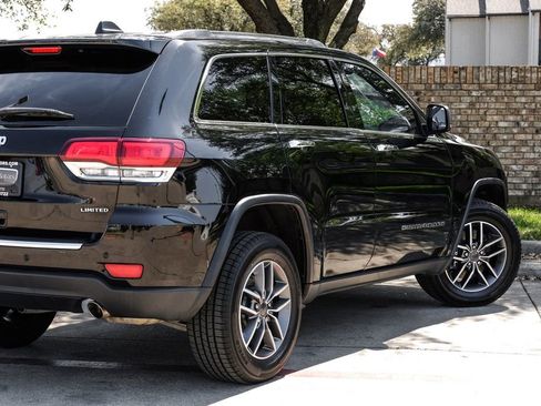 Used 2022 Jeep Grand Cherokee Limited w/ Tech Group image 18