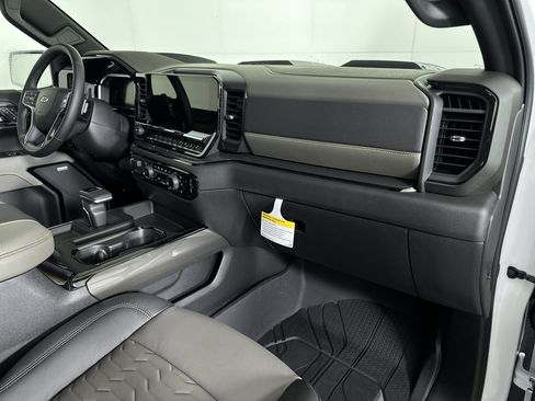 New 2026 Chevrolet Silverado 1500 ZR2 image 90