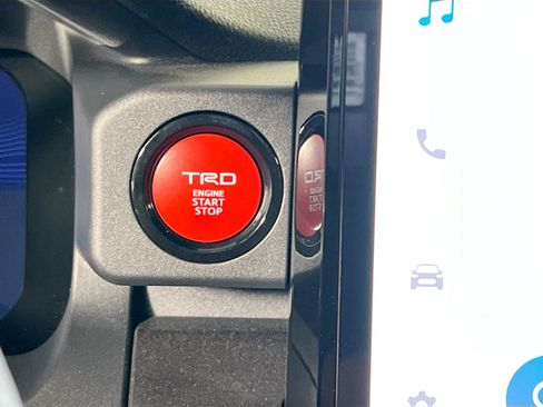 Used 2026 Toyota 4Runner TRD Off-Road Premium AWD/4WD image 24