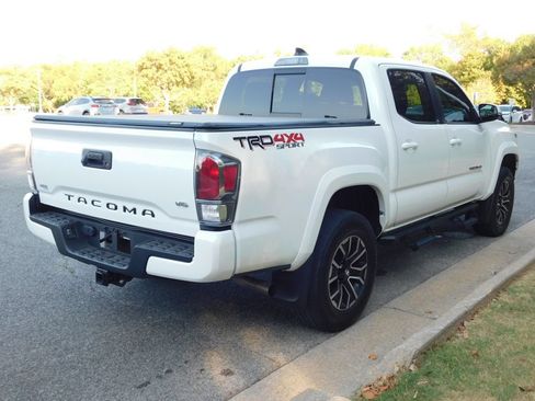 Used 2023 Toyota Tacoma TRD Sport AWD/4WD image 4