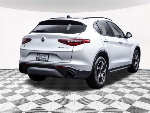 Used 2022 Alfa Romeo Stelvio Ti AWD/4WD image 12