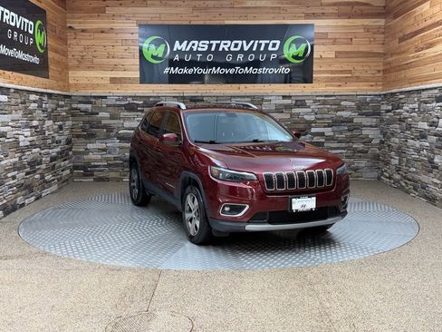 Used 2019 Jeep Cherokee Limited image 2