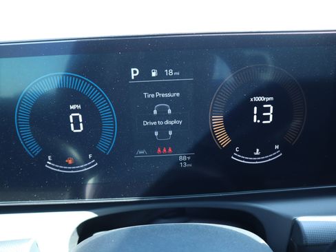 New 2026 Hyundai Santa Cruz SE FWD image 4