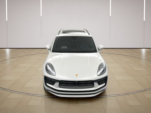 Certified 2026 Porsche Macan S AWD/4WD image 37