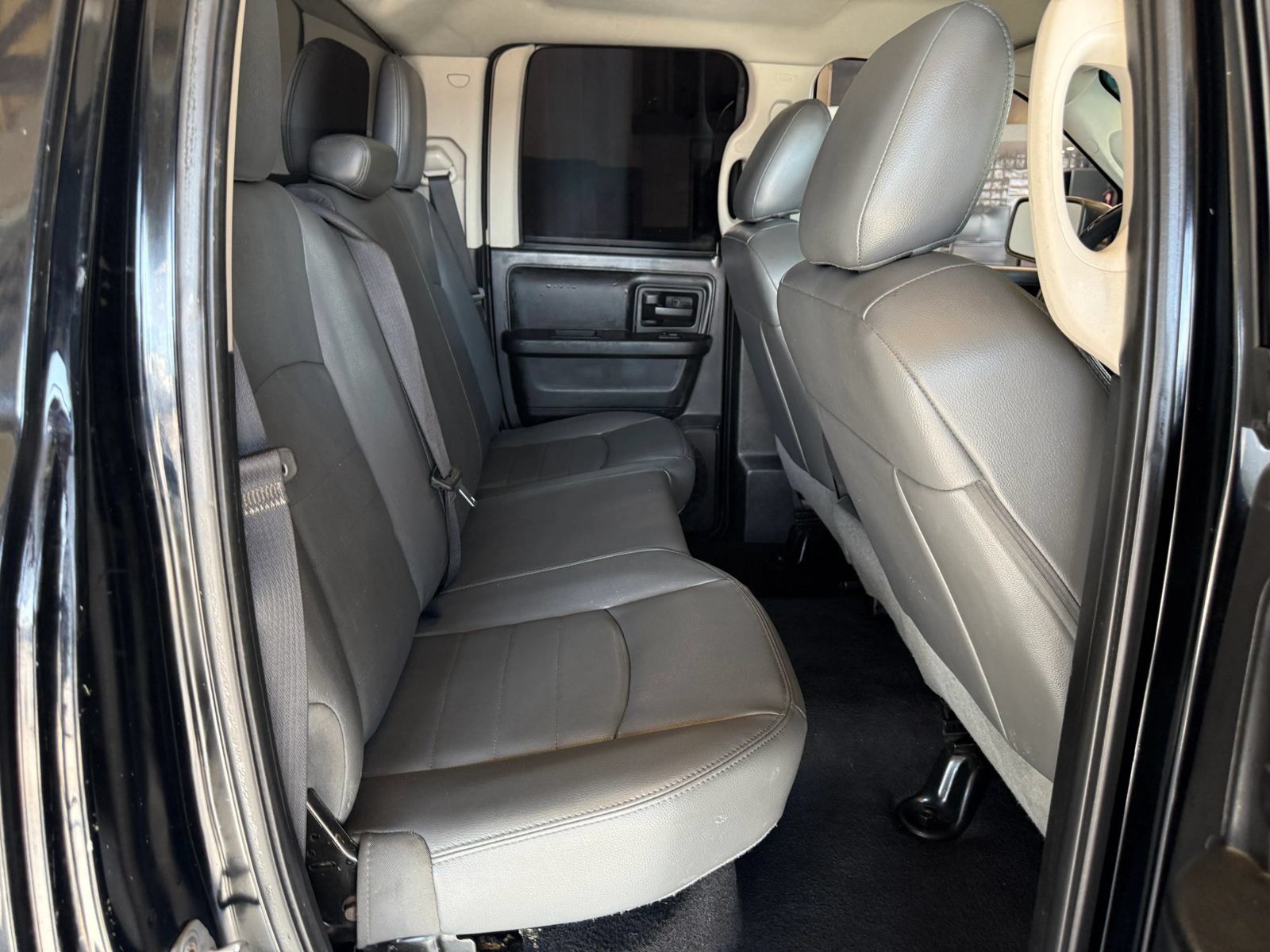 Used 2014 RAM 1500 Express RWD image 11