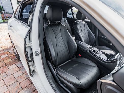 Used 2017 Mercedes-Benz E 300 4MATIC image 32