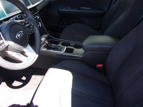 Used 2019 Kia Optima LX image 11