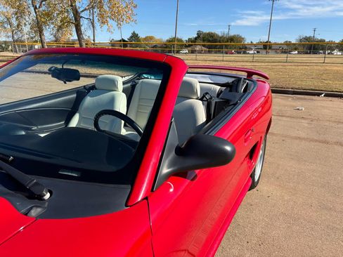 Used 1994 Ford Mustang GT RWD image 5